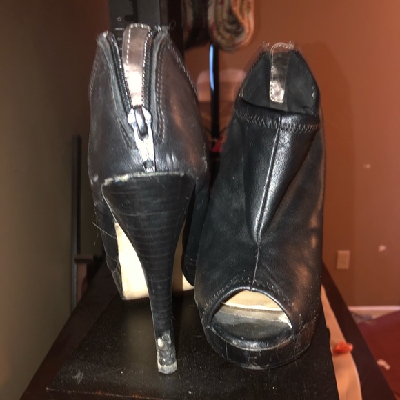 Shoes - Picture 2 of 2